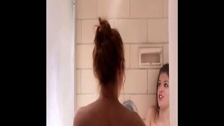 Scène coupée d'Anna Kendrick dans *Pitch Perfect*