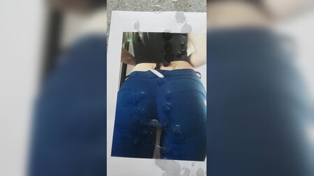 Hommage à Freddy : le cul moulé dans un jean