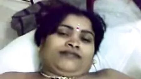 Sexe avec une tante d'Orissa