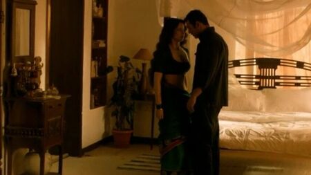 Kangana Ranaut (Shoot out at Wadala) : une scène torride