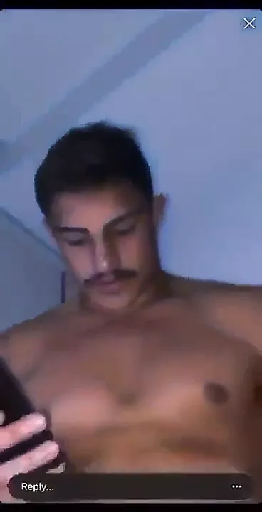 La vidéo à caractère sexuel de Kotoni Staggs, le centre des Broncos