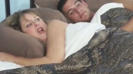 Partager le lit avec ma belle-mère