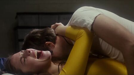 Kim Cattrall. Filles nues - « Porky's »