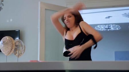 La scène sexy d'Anna Kendrick sur ScandalPlanet.Com