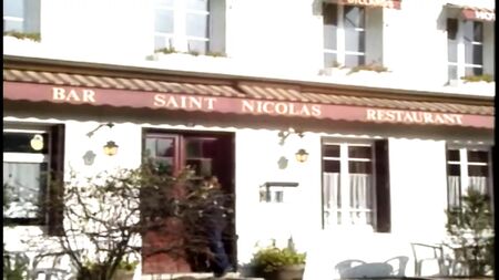 Chauffeur, trouvez-moi une prostituée