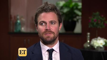 ETOnline : Entretien avec Stephen Amell