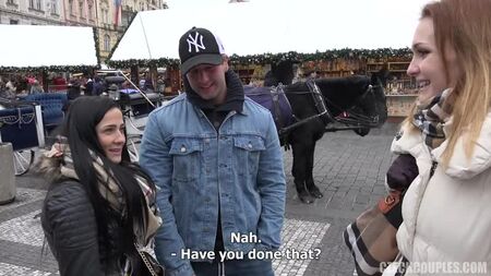 Czech Couples 31 [CzechCouples] (Ménage à trois, Fellation, Nichons naturels, POV, Amateur, Anal)