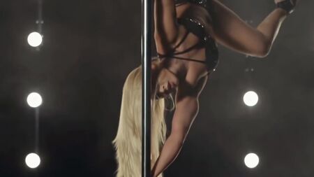 Pole Dance-Electro House-Trap -strip dance- Danse de strip-tease sur un poteau- strip plastic