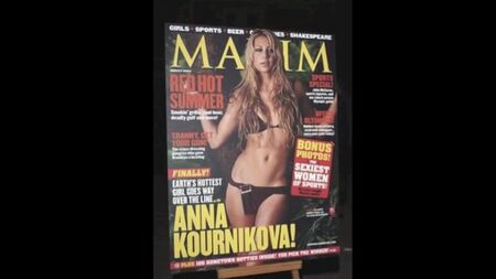 Regardez et vérifiez ! Les moments épicés du sport - Anna Kournikova sexy...(Beautiful Girls Sexy.not porn,not sex,not erotica,Kras