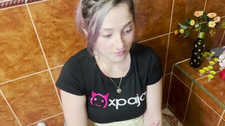 Vous souvenez-vous que vous avez promis de me lécher la chatte?