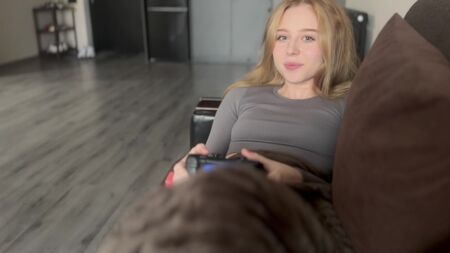 Mademoiselle, vous pouvez votre bouche pendant quelques minutes