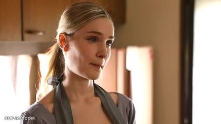 JAV HD (non censuré) JUL-990 Pendant la grossesse de ma femme, j'ai fait l'amour avec ma belle-mère ... Lily Hart