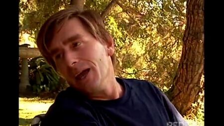 Sexe avec jeune beauté dans la nature