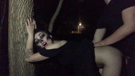 Vous devez exciter et sucer, pas terrifier!