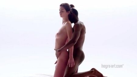 Un exemple de massage et de sexe avec un homme noir sans pénétration