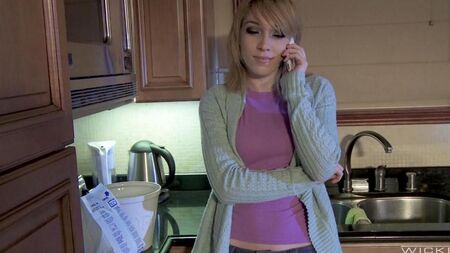 Lily Labeau a couché avec le gars de sa sœur