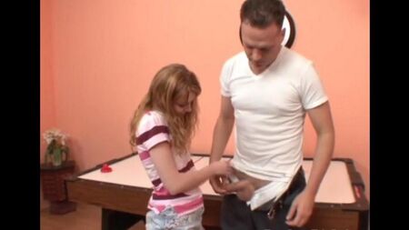 Baisé une pute avec une chatte poilue