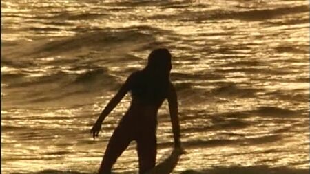 Phoebe Cates nue - Paradise (1982)