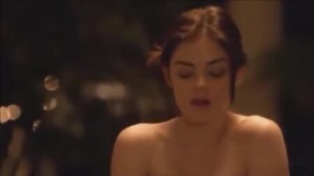 ENF_ Une jolie fille laissée dehors toute nue