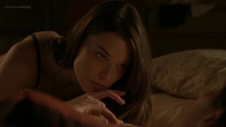Lauren German nue - Happy Town s01e03-04 (2010) HD 1080p Regarder en ligne