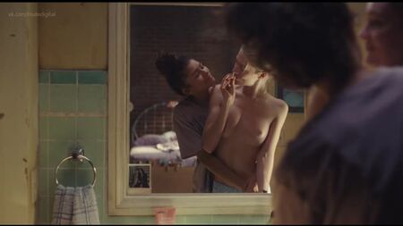 Hunter Schafer nue - Euphoria s01e00 (2020) HD 1080p Regarder en ligne / Hunter Schafer - Euphoria