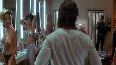Teri Hatcher nue - Tango & Cash (1989) HD 720p Regarder en ligne