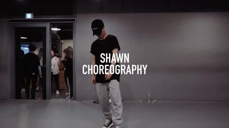 1Million Dance Studio : « Hotline Bling » (Remix) - Drake / Shawn (Chorégraphie)