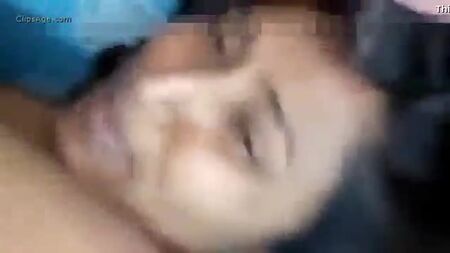 Swathi Naidu se fait prendre en levrette