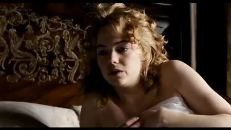 Emma Stone nue - La Favorite (2019) Regarder en ligne / Emma Stone - La Favorite