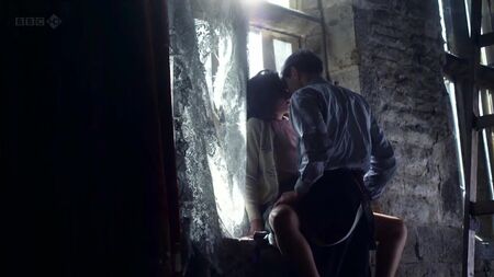 Jenna-Louise Coleman nue - Room At The Top (2012) s01e01 Regarder en ligne