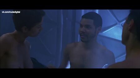 Robin Tunney, Angela Bassett nues - Supernova (2000) Regarder en ligne / Robin Tunney, Angela Bassett - Supernova