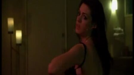 Anne Hathaway nue