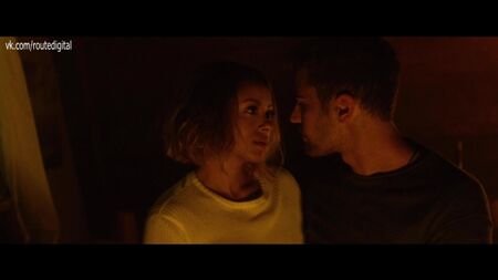 Kat Graham Nude - How It Ends (2018) HD 1080p Regarder en ligne / Kat Graham - Comment ça se termine