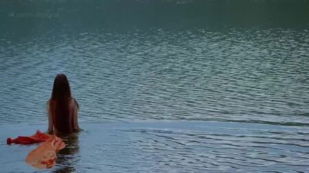 Mallika Sherawat nue - Hiss (2010) HD 1080p Regarder en ligne