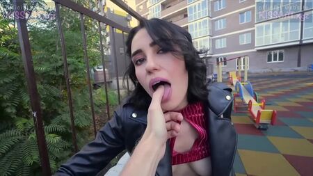 PublicAgent - KissCat [cul, milf, fellation, seins, pipe, porno, drague, en public, seins, femme mûre]