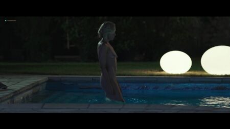 Toni Collette nue - Madame (2017) HD 1080p WEB
