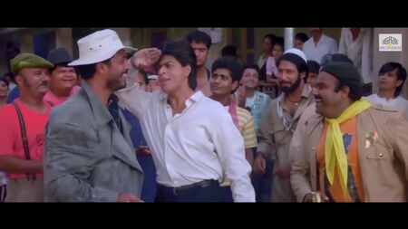 Raju est devenu un gentleman / Que s'est-il passé ? / Il m'aimerait