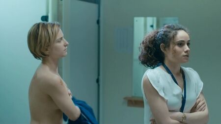 Faye Marsay nue - Glue S01E02E03 HD 1080p