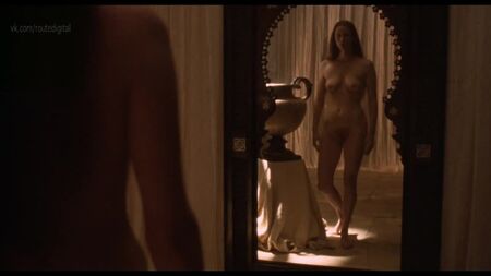 Tilda Swinton nue - Orlando (1992) HD 1080p Regarder en ligne