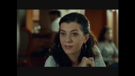Filiz Ahmet dans le 17e épisode de « La chanson de la vie »