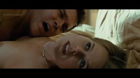 Alice Eve nue - Crossing Over (2009) HD 1080p Regarder en ligne / Alice Eve - Crossing Over