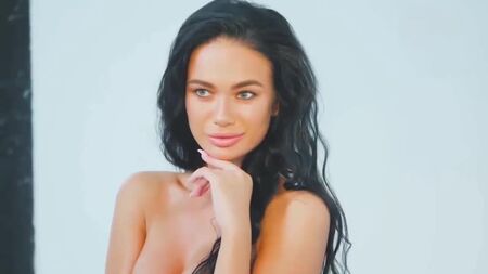 Yana Koshkina nue