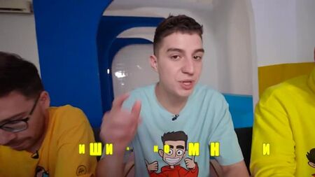 VLAD A4 PAPIER GLENT KOBYAKOV : DÉFI ALIMENTAIRE GRAND, MOYEN OU PETIT !