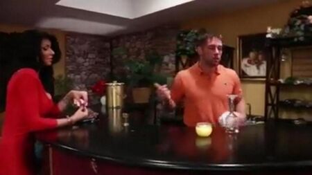 Christina a séduit le barman