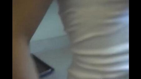 Ne retire pas ta culotte, mais baise juste