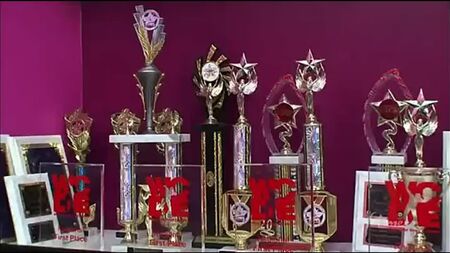 Dance Moms s2e09 [Topless Showgirls] (épisode interdit)