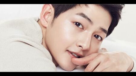 Comment vit Song Joong-ki et combien gagne-t-il ?