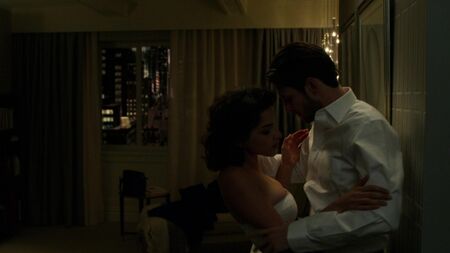 Amber Rose Revah nue - The Punisher s01e05 (2017) HD 1080p