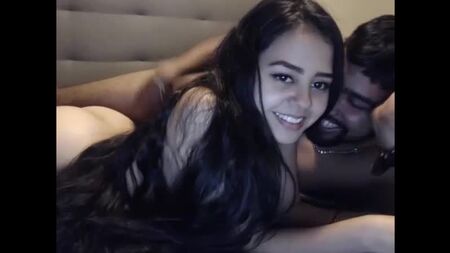 J'ai envie de voir un couple faire l'amour en direct devant la webcam