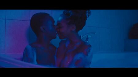Shakira Ja'nai Paye Nude - All Day and a Night (2020) HD 1080p Regarder en ligne / Shakira Ja'nai Paye - Toute la journée et toute la nuit